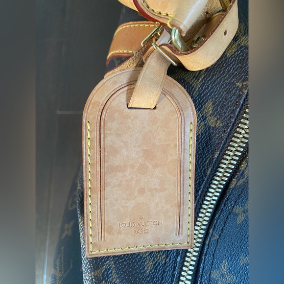 Louis Vuitton Duffle Bag - Picture 2 of 8